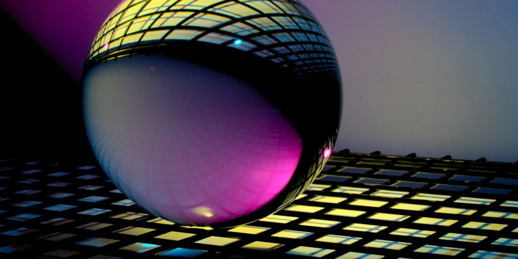 photo-1589149098258-3e9102cd63d3
